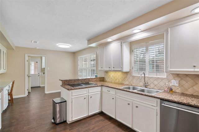 10911 Elmdale Drive, Houston, TX 77070