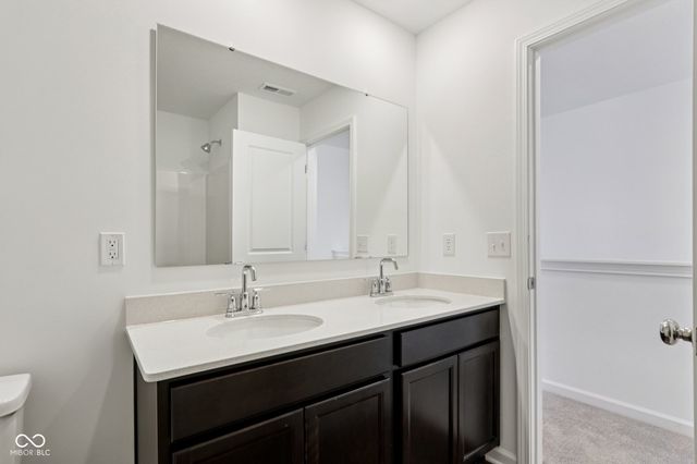 1083 E Valley Oak Court, Mooresville, IN 46158