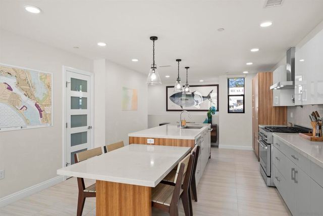 2925 Upshur st., San Diego, CA 92106