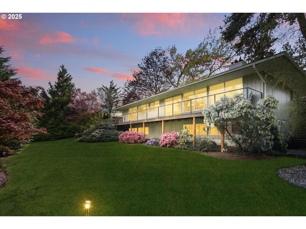 13358 Se CLATSOP St, Happy Valley, OR 97086