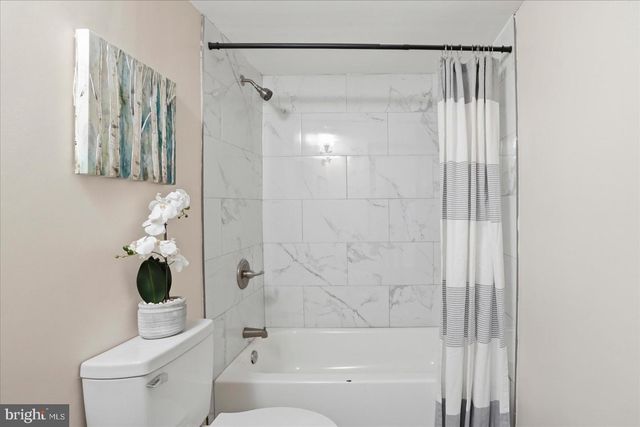 1223 E OLIVER ST, Baltimore, MD 21202