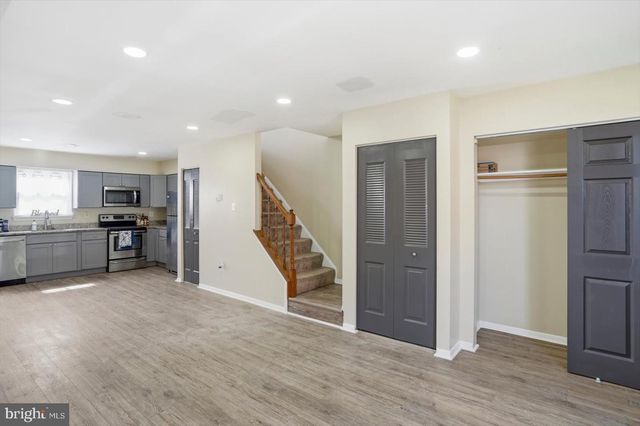 1223 E OLIVER ST, Baltimore, MD 21202