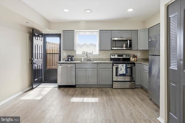 1223 E OLIVER ST, Baltimore, MD 21202