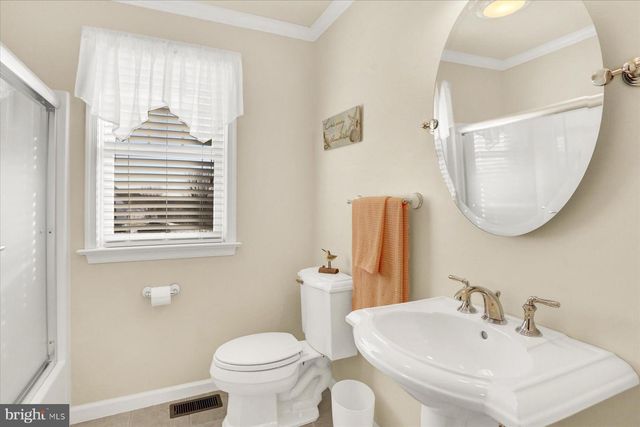 10 HERR CT, Newport, PA 17074