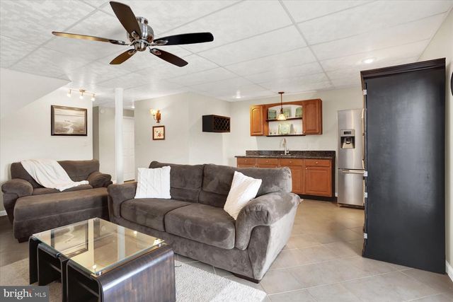 10 HERR CT, Newport, PA 17074