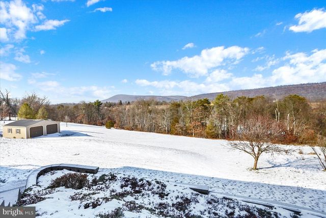 10 HERR CT, Newport, PA 17074