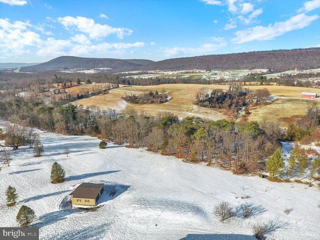 10 HERR CT, Newport, PA 17074