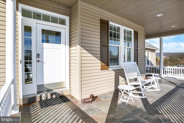 10 HERR CT, Newport, PA 17074