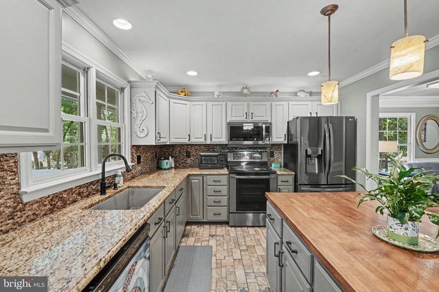 1039 HARBOUR DR, Stafford, VA 22554
