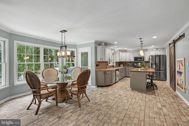 1039 HARBOUR DR, Stafford, VA 22554