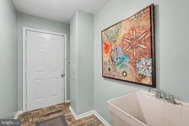 1039 HARBOUR DR, Stafford, VA 22554