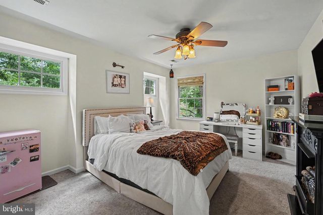 1039 HARBOUR DR, Stafford, VA 22554