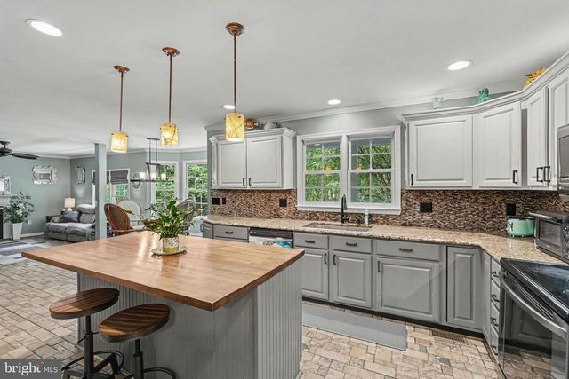 1039 HARBOUR DR, Stafford, VA 22554