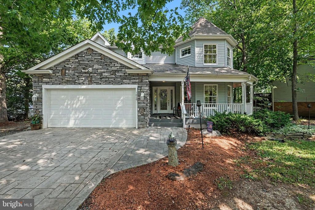 1039 HARBOUR DR, Stafford, VA 22554