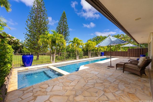 1015 Koko Kai Place, Honolulu, HI 96825