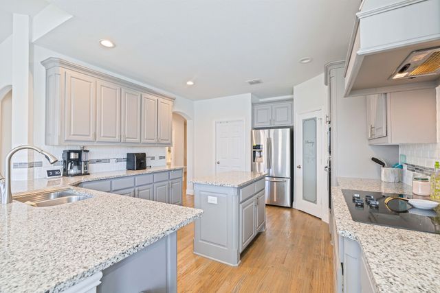 11740 Tuscarora Drive, Fort Worth, TX 76108