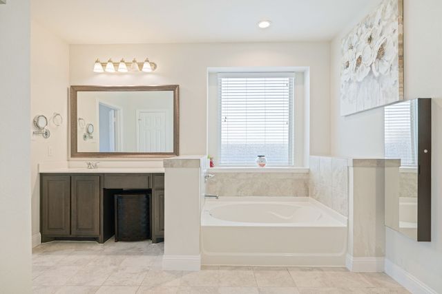 11740 Tuscarora Drive, Fort Worth, TX 76108