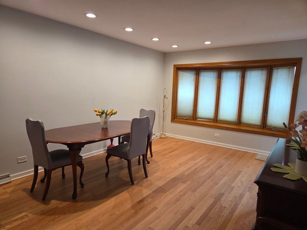 8506 N Oriole Avenue, Niles, IL 60714 — photo 3