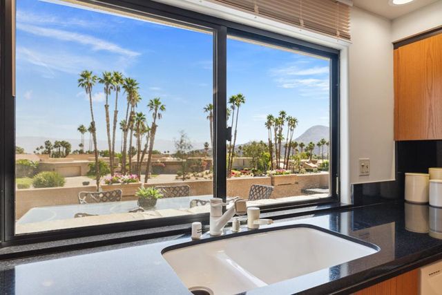 73231 Mariposa Drive, Palm Desert, CA 92260