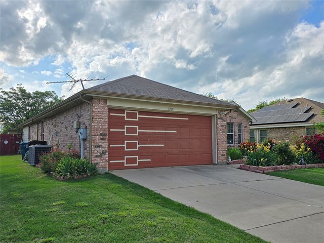3709 Allison Drive, Denton, TX 76207