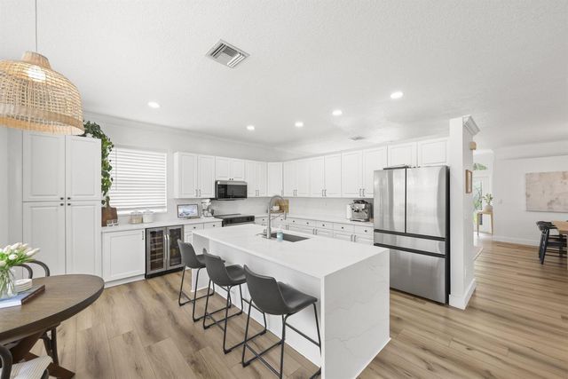 7518 Oak Grove Circle, Lake Worth, FL 33467