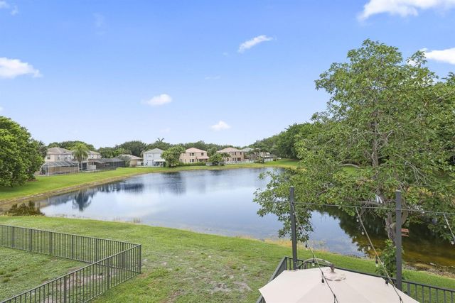 7518 Oak Grove Circle, Lake Worth, FL 33467