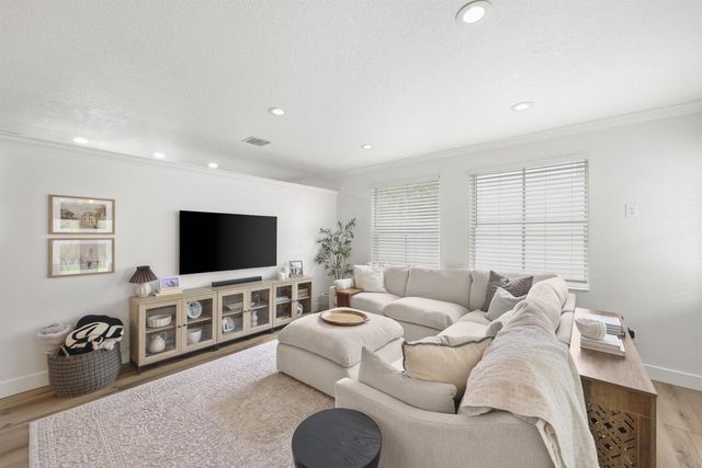 7518 Oak Grove Circle, Lake Worth, FL 33467
