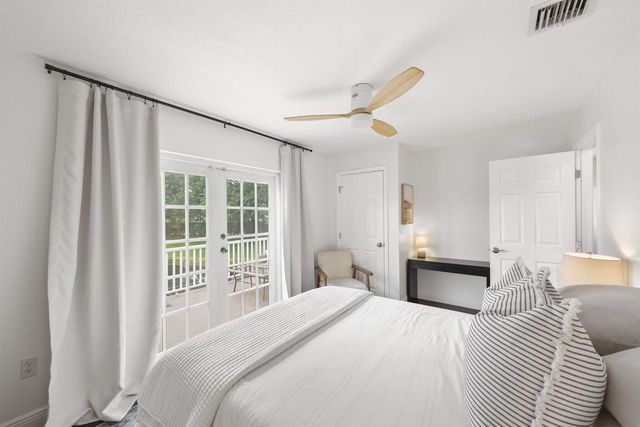7518 Oak Grove Circle, Lake Worth, FL 33467