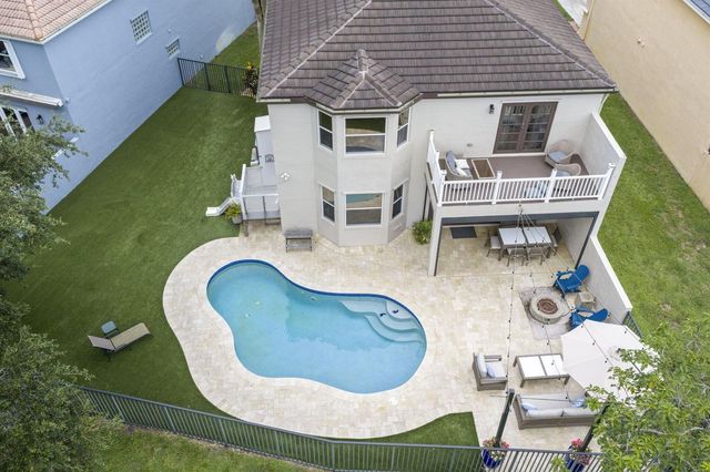 7518 Oak Grove Circle, Lake Worth, FL 33467