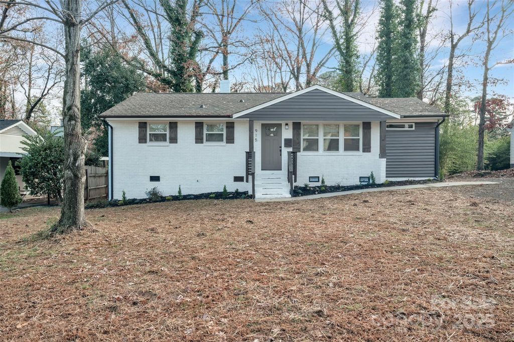 915 Crestmere Street, Charlotte, NC 28208