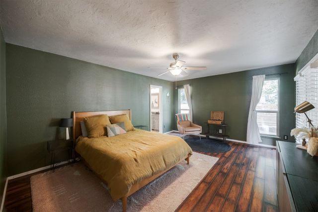 9209 Knightsbridge Road, Oklahoma City, OK 73132