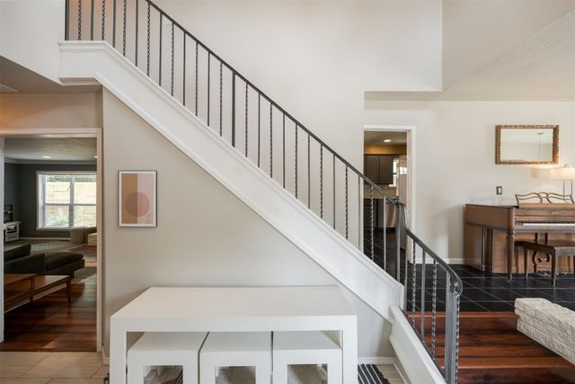 9209 Knightsbridge Road, Oklahoma City, OK 73132