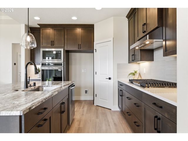 4339 N 15TH Way, Ridgefield, WA 98642