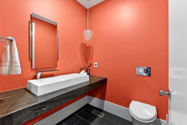 3906 W 69th Street, Prairie Village, KS 66208