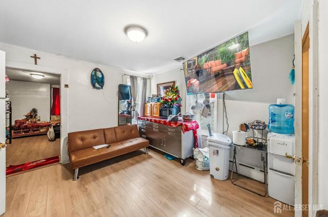 341 Townsend Street, New Brunswick, NJ 08901