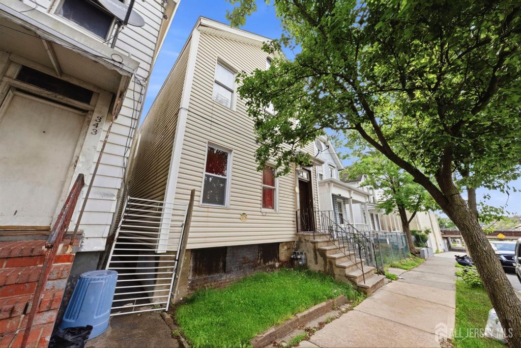341 Townsend Street, New Brunswick, NJ 08901