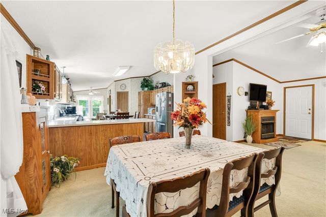 209 Wyngate Drive, Brookfield Twp, OH 44403