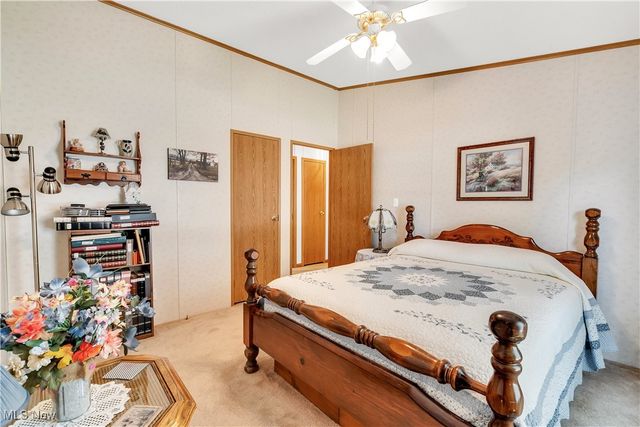 209 Wyngate Drive, Brookfield Twp, OH 44403