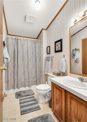 209 Wyngate Drive, Brookfield Twp, OH 44403