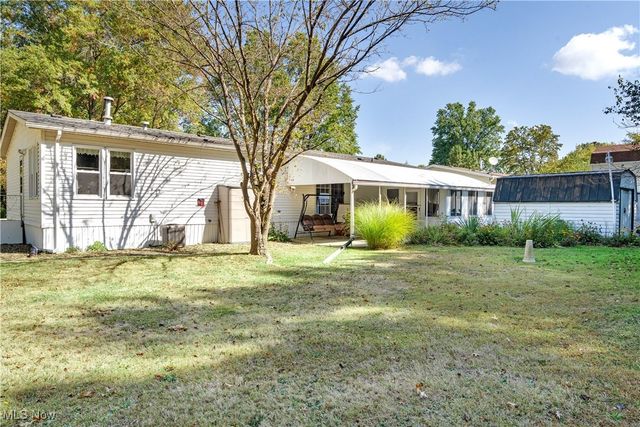 209 Wyngate Drive, Brookfield Twp, OH 44403