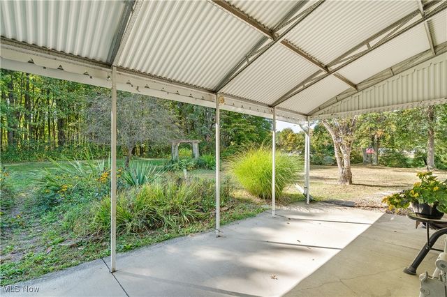 209 Wyngate Drive, Brookfield Twp, OH 44403