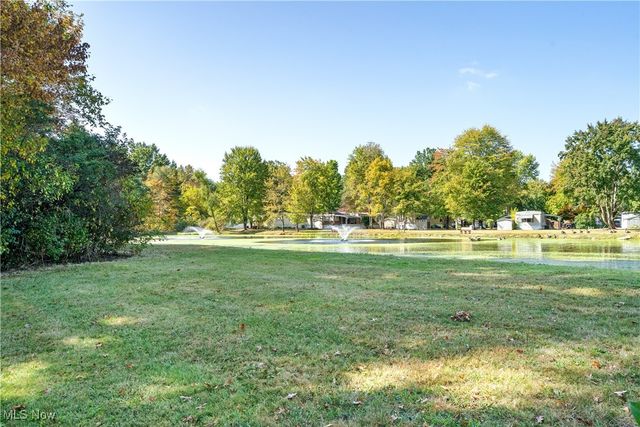 209 Wyngate Drive, Brookfield Twp, OH 44403