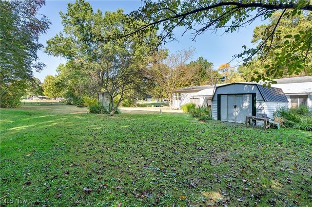 209 Wyngate Drive, Brookfield Twp, OH 44403