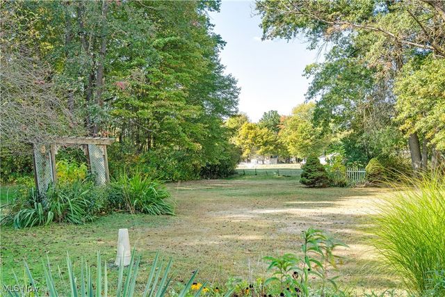 209 Wyngate Drive, Brookfield Twp, OH 44403