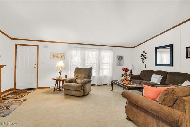 209 Wyngate Drive, Brookfield Twp, OH 44403