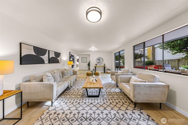 12943 SE 68th Street, Bellevue, WA 98006