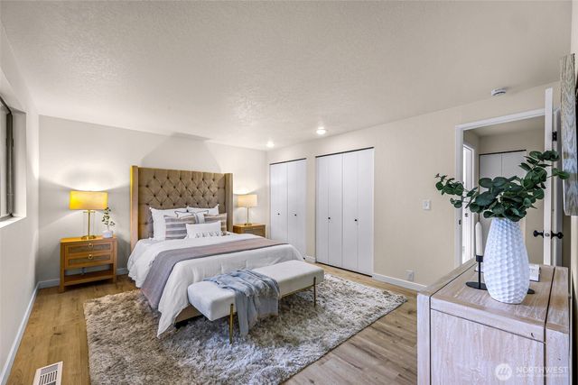 12943 SE 68th Street, Bellevue, WA 98006