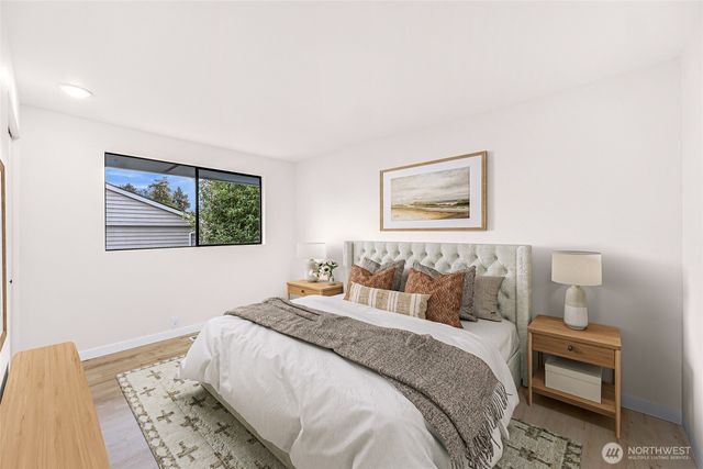 12943 SE 68th Street, Bellevue, WA 98006