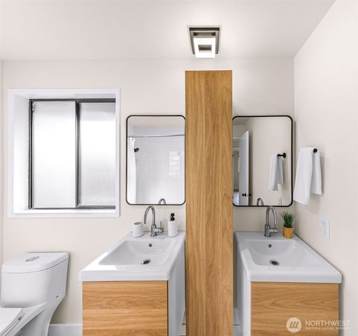 12943 SE 68th Street, Bellevue, WA 98006