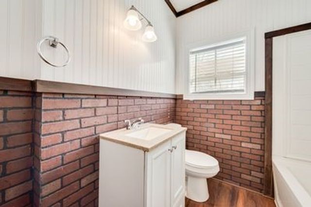 930 W Freeman Street, Sherman, TX 75092